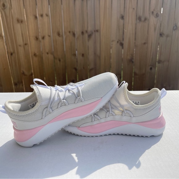 NWOT Puma Pacer Future Web Slip On Pink Size 3c - Picture 5 of 8